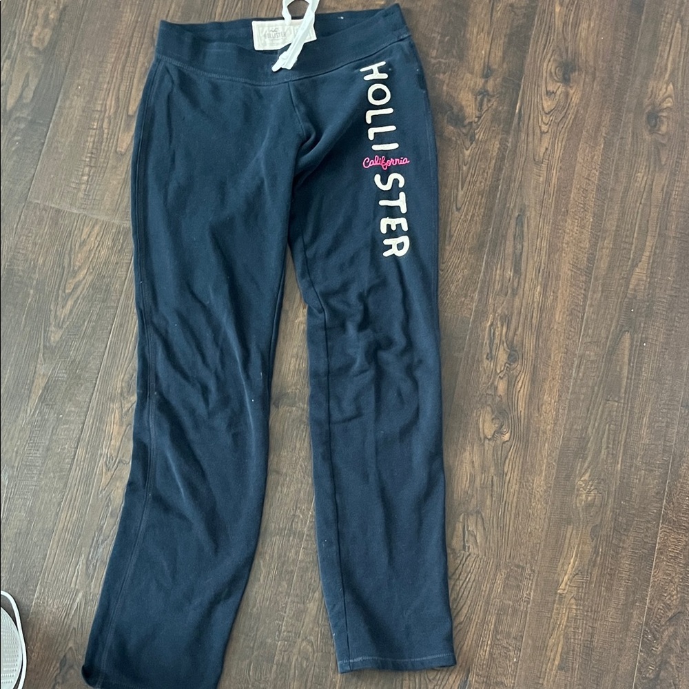 Vintage Hollister navy blue sweats with White Logo